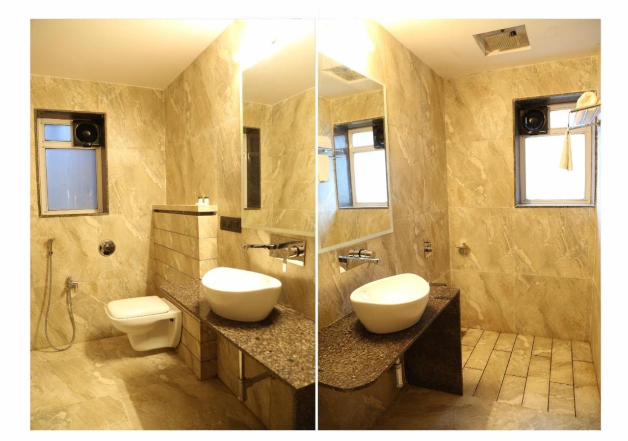 Hotel Deepali Executive ออรังกาบัด ภายนอก รูปภาพ