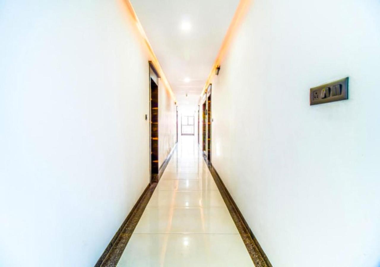 Hotel Deepali Executive ออรังกาบัด ภายนอก รูปภาพ