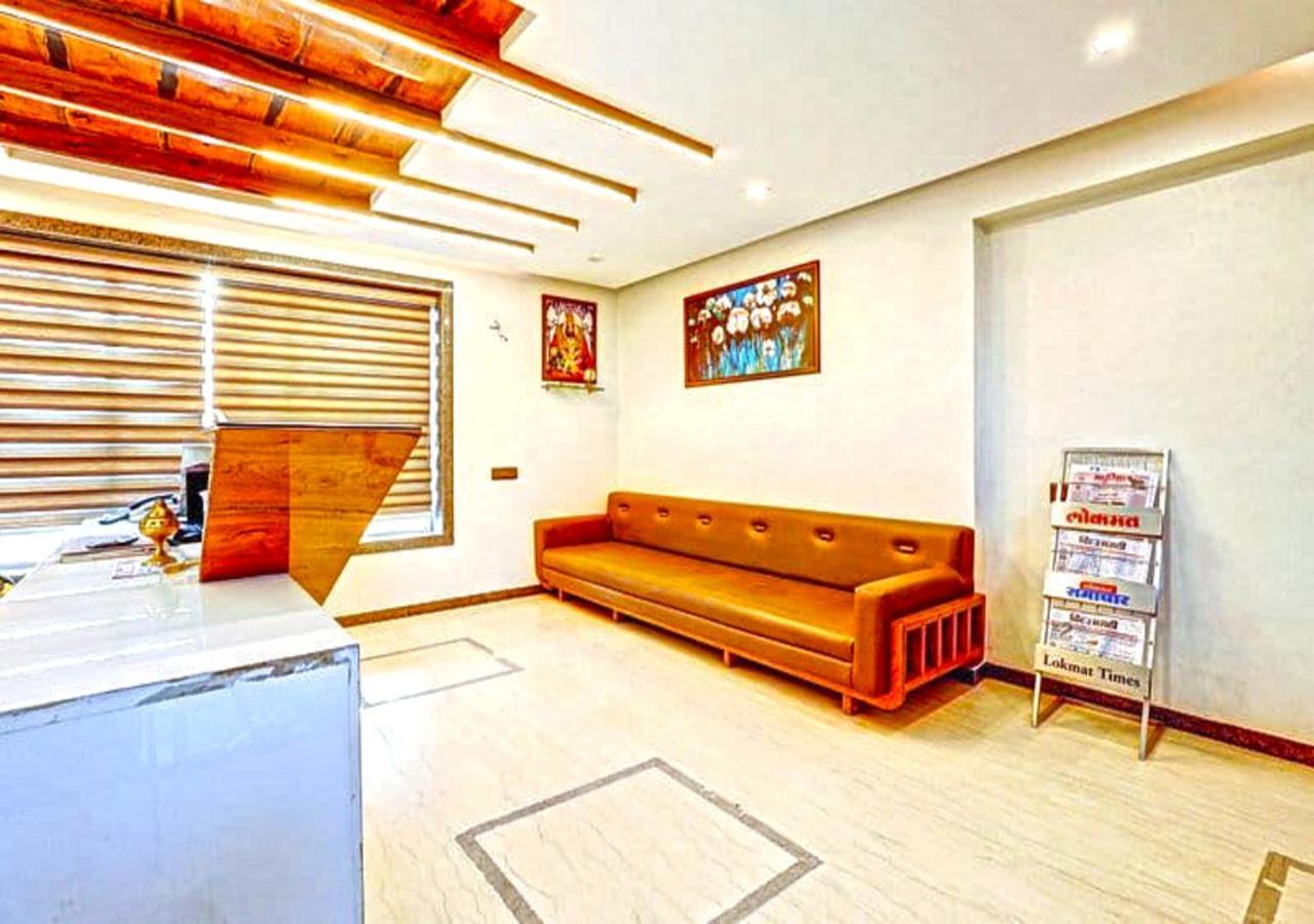 Hotel Deepali Executive ออรังกาบัด ภายนอก รูปภาพ